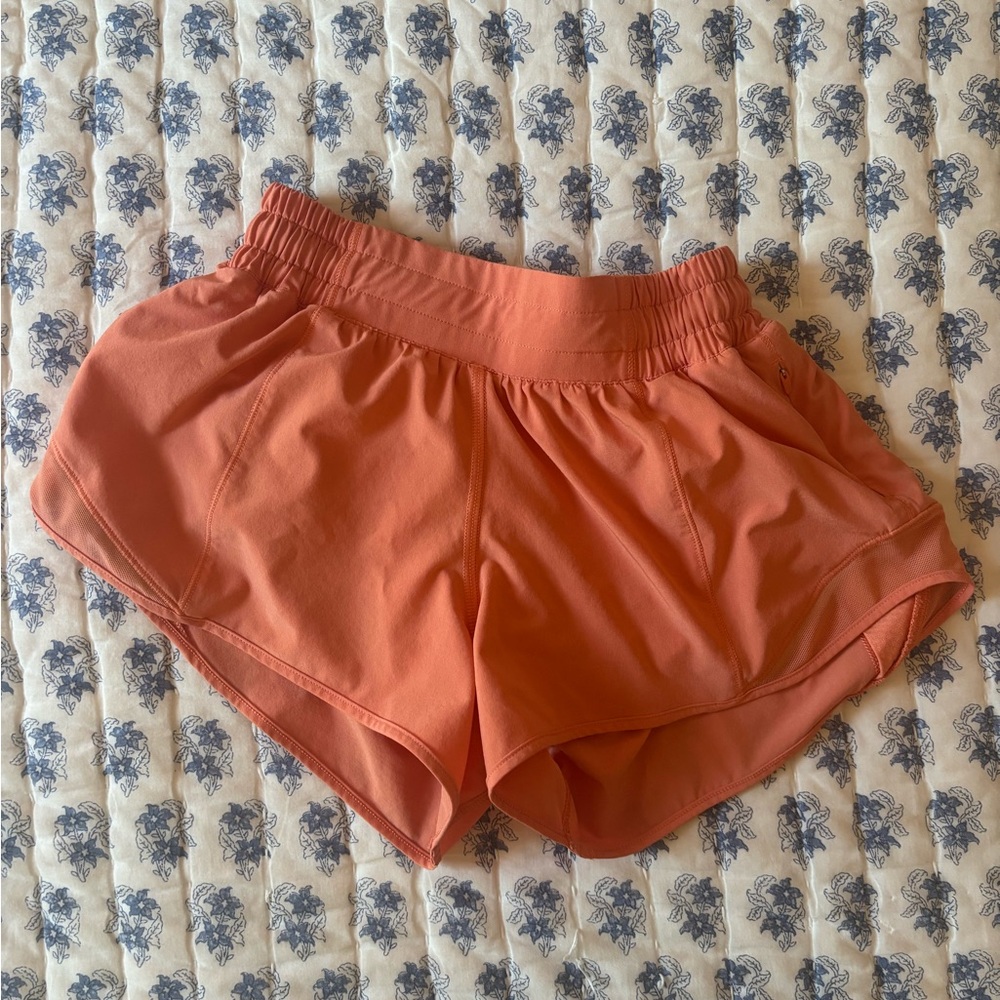 lululemon athletica coral hotty hots, low rise 2.5 inseam